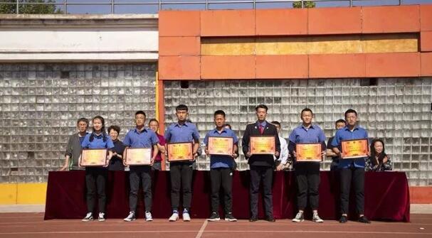 軌道交通學(xué)院技能表彰大會 軌道交通學(xué)院技能表彰大會