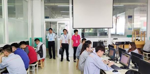 畢業(yè)生職業(yè)技能鑒定 畢業(yè)生職業(yè)技能鑒定