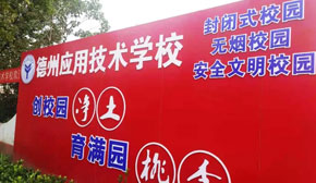 ������У�@