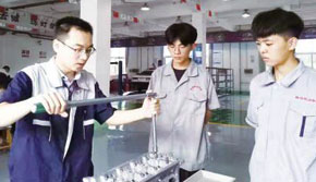 �l(f��)��(d��ng)�C(j��)���b